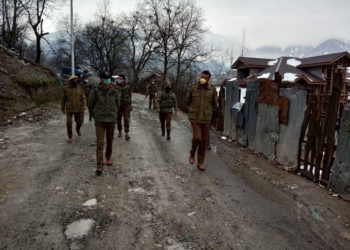 Kupwara: SSP urges people stay indoors, follow advisories to help fight COVID19.