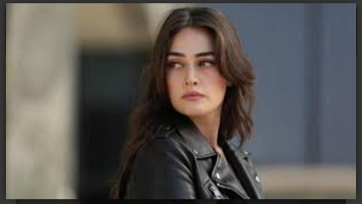 ‘i Love Their Culture’- Ertugrul Actress Wants to Visit Kashmir