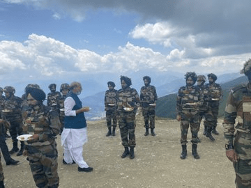 Defence Minister Rajnath Singh visits Kupwara