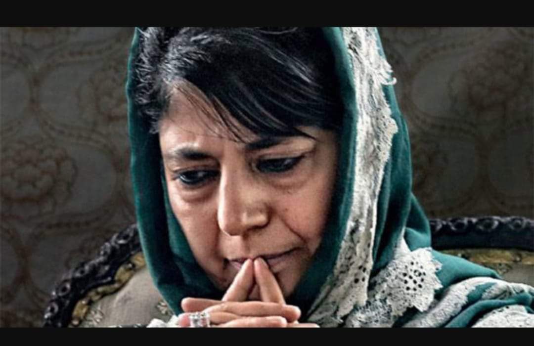 Mehbooba Mufti visits MP Fayaz Mir’s home in Kupwara,offers condolences to Family