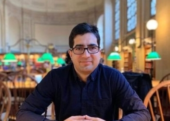 Shah Faesal distances self from terror accused, says dragged into family controversy