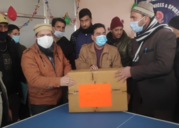 DDC Kupwara distributes Table Tennis kits among 28 HSS