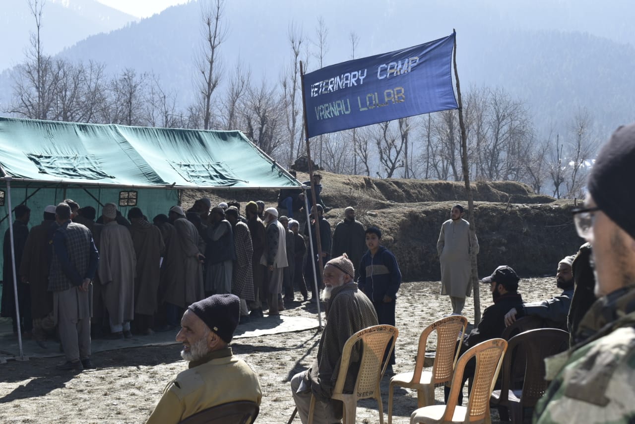 LOLAB LIONS ORGANISE VETERINARY CAMP AT WARNOW