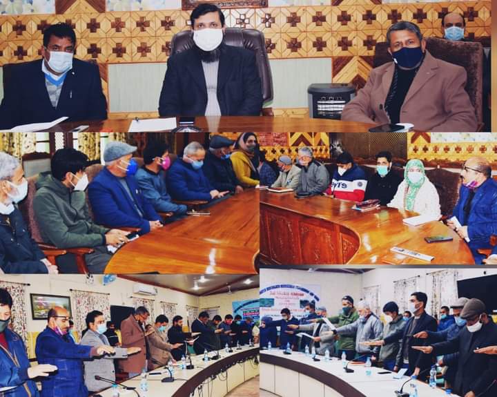 Jal Shakti Abiyan observed in Kupwara Chairman DDC, Dy. Chairman DDC, DC Kupwara, Officers took pledge to save water