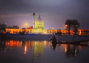 Shab-e-Meraj: Deliberations being over whether night-long prayers should be held at Hazratbal