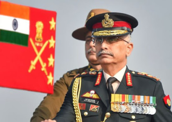 Army Chief reviews security, COVID19 management in Rajouri, Akhnoor