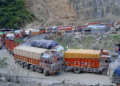 Traffic Remains suspended on the Srinagar-Jammu National highway