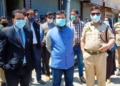 DM Kupwara inspects various markets for implementation of corona curfew