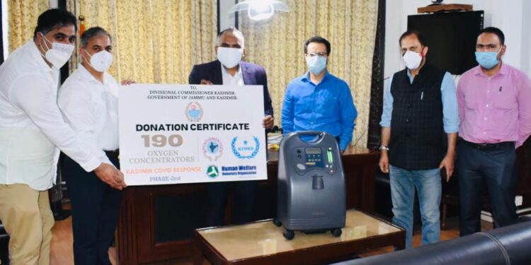 Divisional Administration Kashmir receives 190 Oxygen Concentrators through NGOs