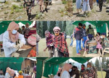INDIAN ARMY VACCINATES THE AWAM AT RANGWAR & BADI BHAIK , CHOWKIBAL