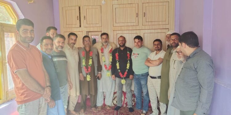 Javid Mir elected as president Sarpanchs panchayat union Kralpora