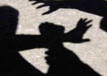 ARMY ALLEGEDLY MANHANDLED POLICE OFFICIAL  ON MUGHAL ROAD