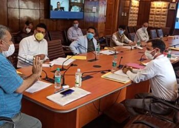 Revive dying crafts; link students to industries: Dr Samoon to CDI