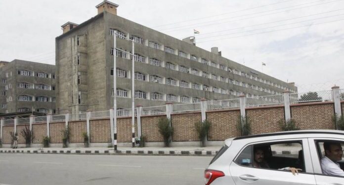 Service rules amended in J&K, recruits to give 5-year cellphone numbers