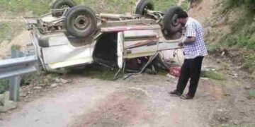 Nine injured after passenger vehicle rolls down into a gorge in north Kashmir’s Kupwara