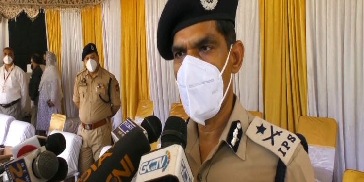 IGP clarifies rumors surrounding arrests in Kashmir blog case