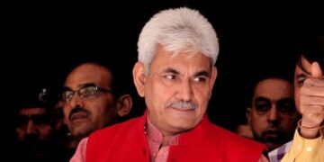 LG calls for proactive steps to facilitate return of Kashmiri Pandits