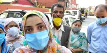 Hokersar family alleges theft of gold, cash in nocturnal raid by ‘men in uniform’