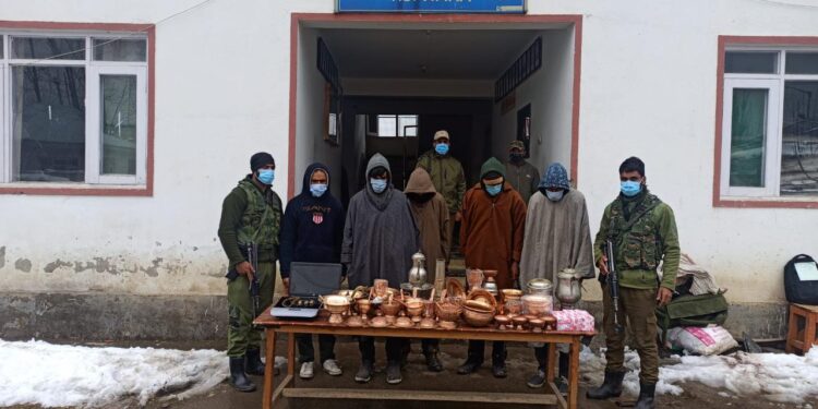 Kupwara Police solves 03 theft cases, 06 arrested , stolen property worth lakhs recovered