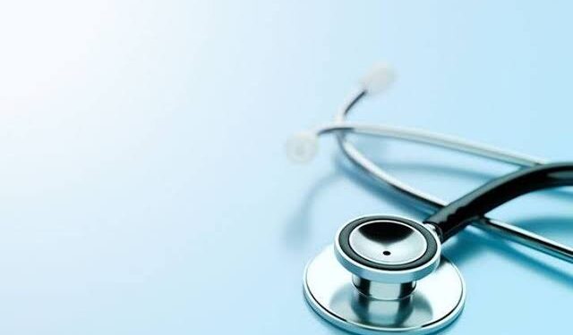 Doctor draws salary from SDH Kralpora, works in Gousia Hospital Srinagar