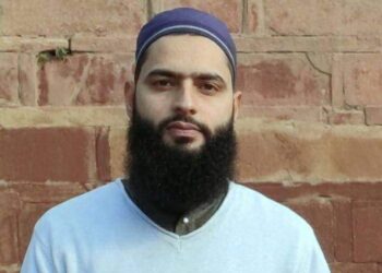 Youth in Kupwara starts library with internet, study cabins