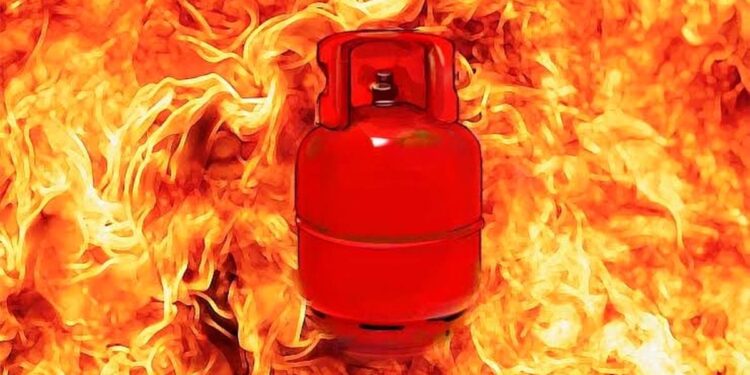 Two kids among 10 receive minor injuries in gas explosion at MCCH Anantnag