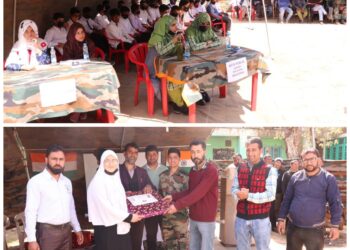 Army Conducts Quize and Debate Competition at Higher Secondary School Kralpora;distributes prizes