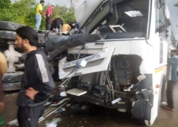 Sarpanch killed, many others injured in Pattan accident