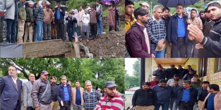 DC Kupwara visits Pothwari Nowgam, reviews situation arisen due to incessant rains