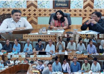 Director, MoIB GoI inspected works under Jal Shakti Abiyan- CTR 2022, interacts with people