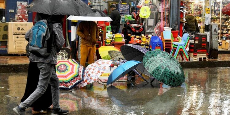DC Kupwara Issues Advisory As MeT Predicts of ‘Heavy Rains’ in District Next Week