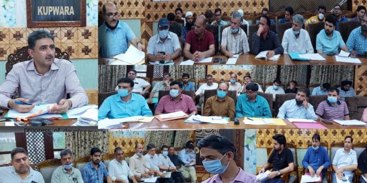 DDC Kupwara reviews progress of works under  SSY, BADP 2022-23