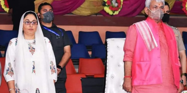 ‘Hurriyat Hartals no more visible, will establish peace at any cost’