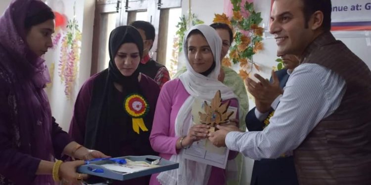 ITI Srinagar, bagges 6 positions all over India in various trades, and receives first-ever award of national trade certificate