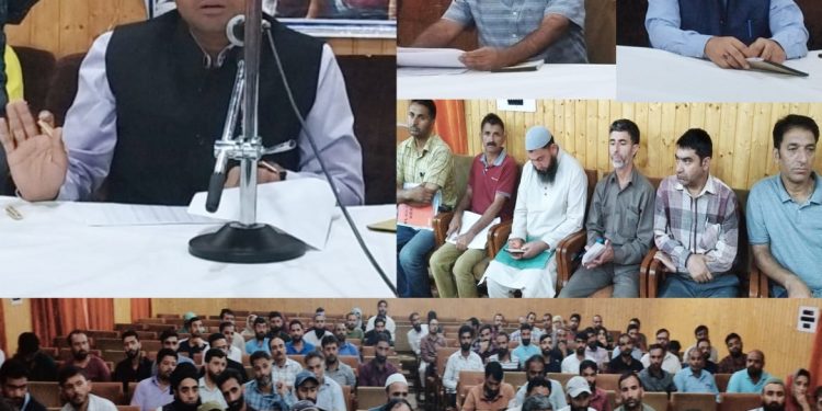 DEO Kupwara chairs review meeting of BLOs of 3-Kupwara constituency