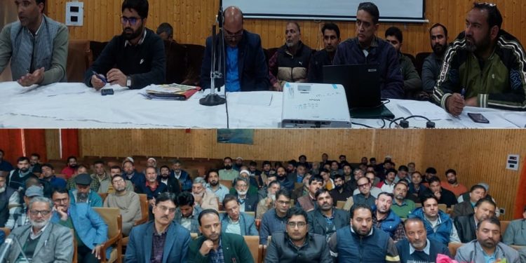 B2V4: Kupwara Administration imparted training to 129 visiting officers at Town Hall