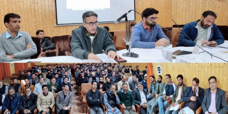 128 visiting officers got training for phase 2nd of B2V4 at Town Hall Kupwara