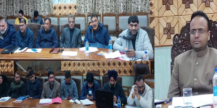 DDC Kupwara reviews progress of projects under SAMAGRA Shiksha