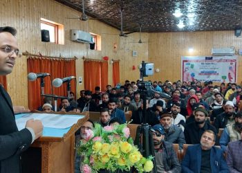 DC Kupwara chairs employment fair at Town Hall Kupwara