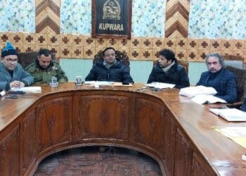 DC Kupwara reviews arrangements for Winter Carnival 2022