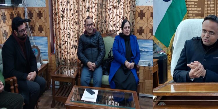 Principal GMC Handwara calls on DC Kupwara