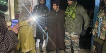 Kupwara: Indian Army Rescues Pregnant Woman amidst heavy snowfall – saves lives