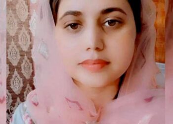 Defying all odds, Baramulla girl qualifies KAS