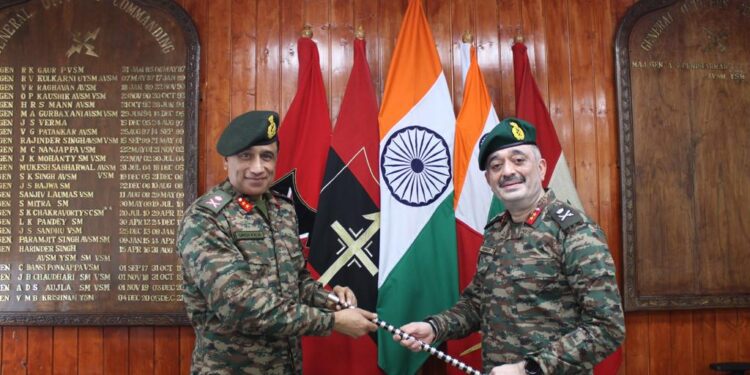 Major Gen Abhijit S Pendharkar Hands Over Charge of GOC Vajr Division to Major Gen Girish Kalia