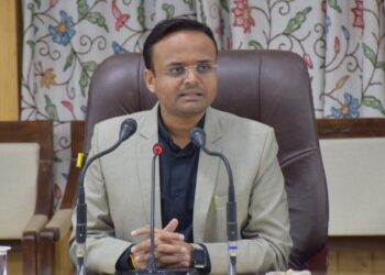 DC Kupwara chairs DDMA meeting5 property damage relief cases approved