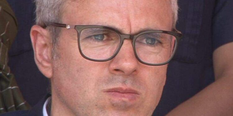 Present Govt not for people, but to appease PMO: Omar Abdullah on conman from Gujarat