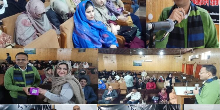 Deputy Commisioner Kupwara felicitates 20 Women achivers of Kupwara district