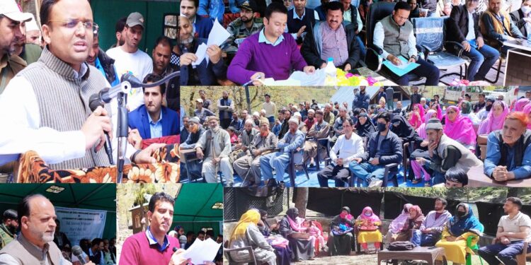 DDC Kupwara chairs Gram Sabha at Manigah Hyhama for GPDP preparation