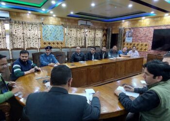 DC Kupwara reviews arrangements for Kheer Bhawani Mela