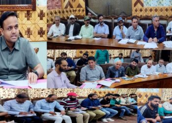 DC Kupwara reviews progress of JJM schmes